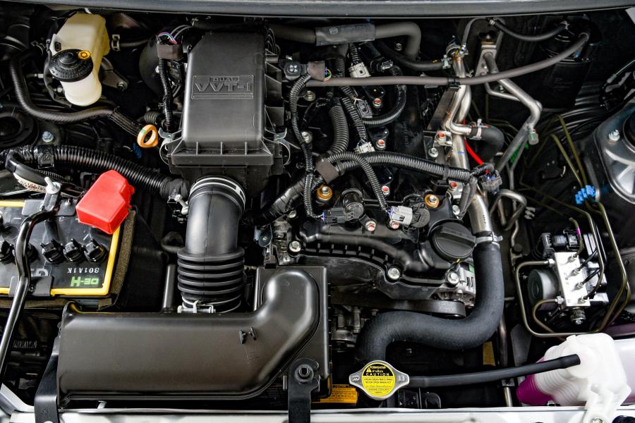 Моторный отсек Toyota Avanza 2019 года  (ZA) (фото 19 из 26)